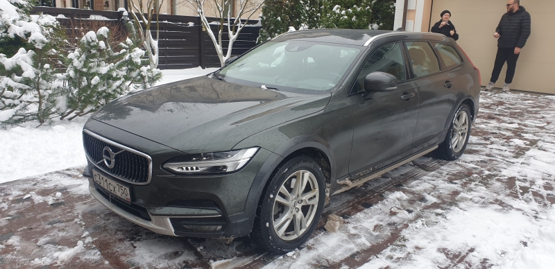  Volvo V90 Cross Country, 2017